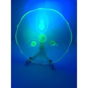 Green Uranium Glass Cake Plate Platter 3 Footed Round Scalloped Edge 10"